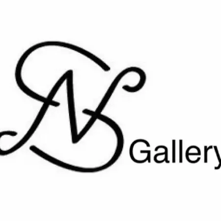 Gallery N'suite דירה